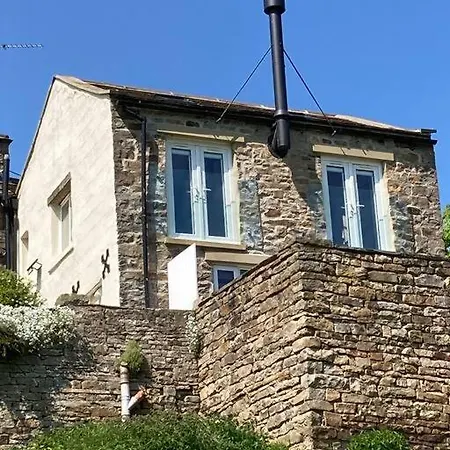 With Outstanding Views, Recently Renovated Feetham